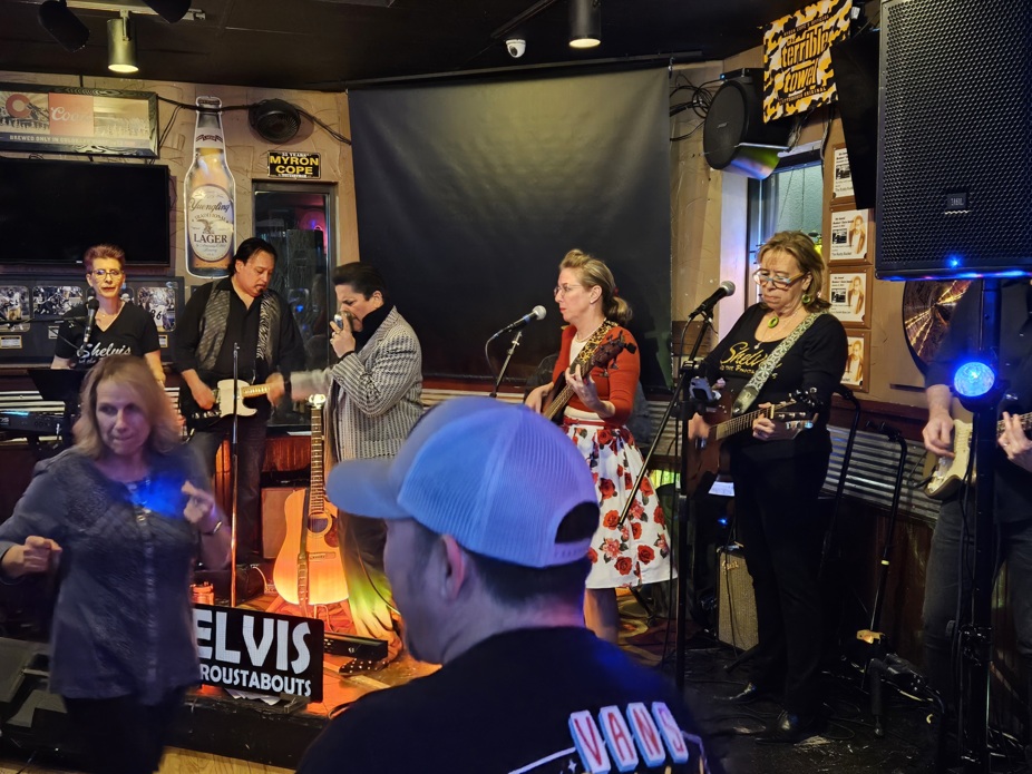Shelvis & The Roustabouts (7;00-10:30) event photo