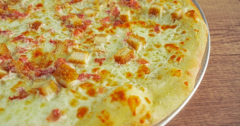 Chicken bacon ranch pizza, close up