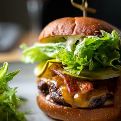 Oak Hill Cafe Burger and green salad