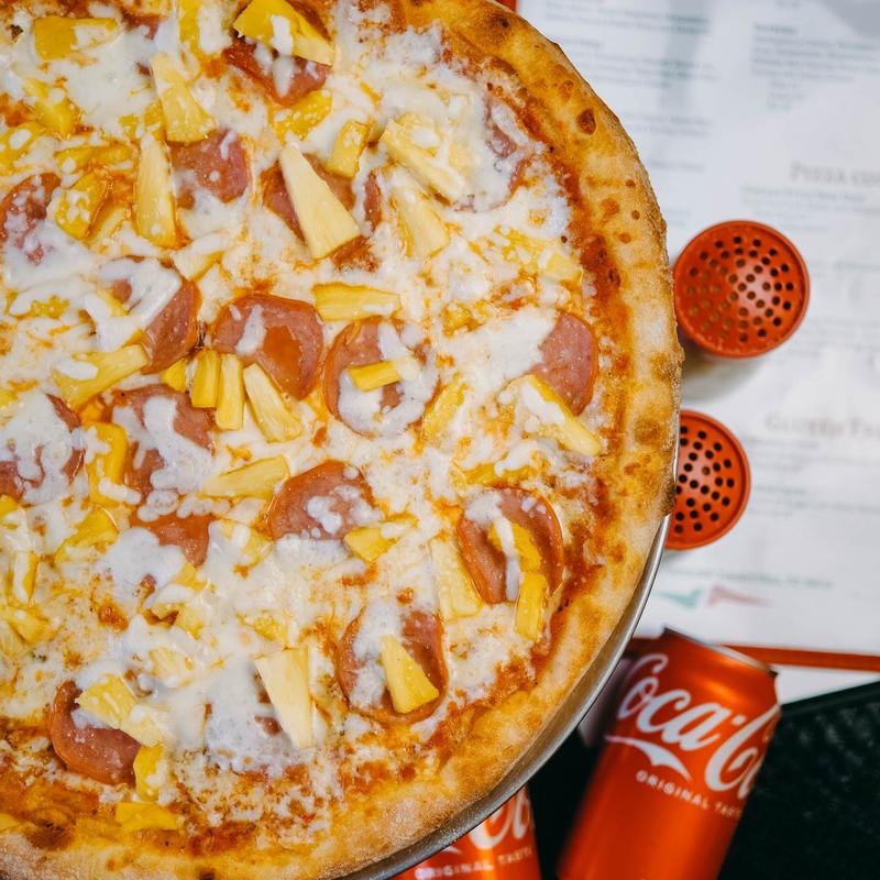 Hawaiian Pizza photo