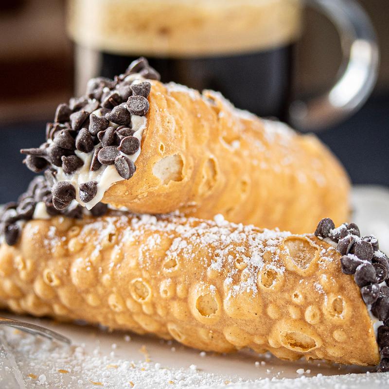 Cannolis photo