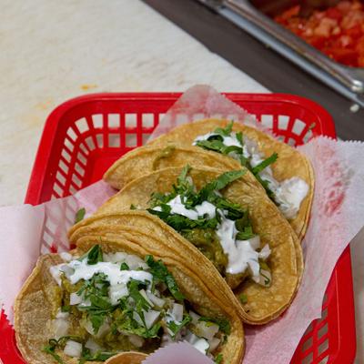 Tacos with dip and vegetables