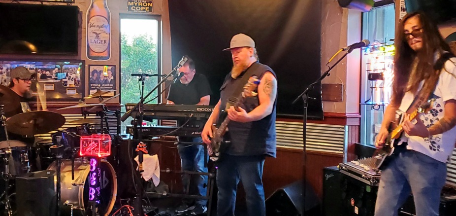 Brian Hornbuckle Band (7:00-10:30) event photo