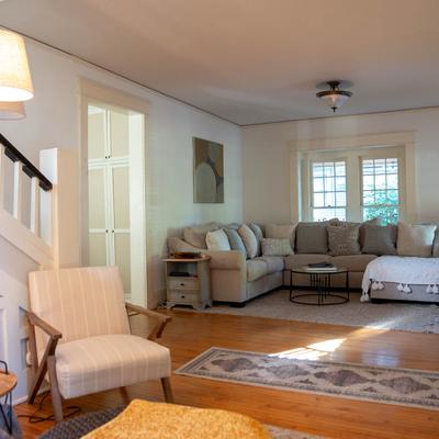 Living room, with sofas.