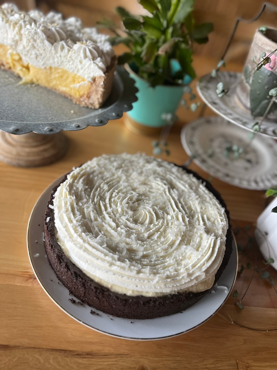 Coconut + Chocolate = Match Made in Summer Heaven

We've got the equation right with our coconut cream pie in a chocolate crust.