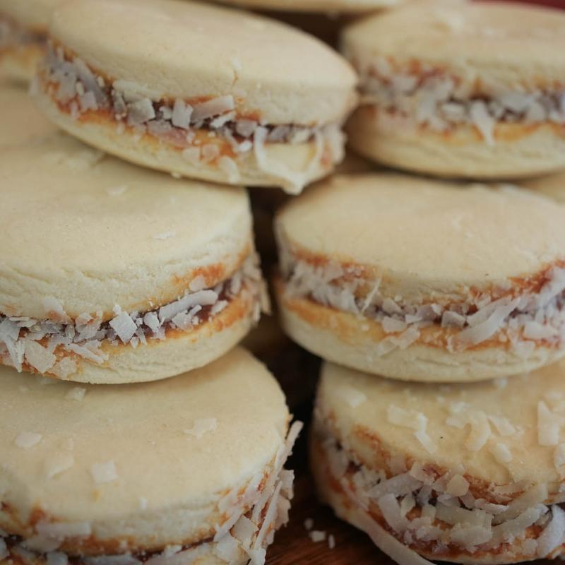 Alfajores (Dulce De Leche Biscuit Cookies) photo