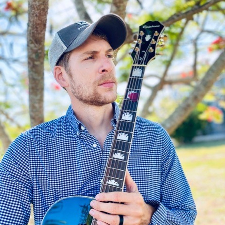 FINS Seafood & Dive Bar Cape Coral, FL