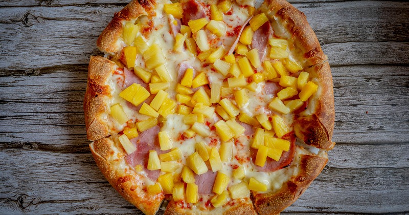 Hawaiian Pizza
