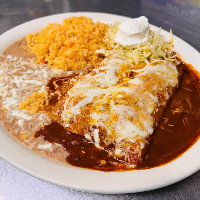 Enchiladas Mole de Pollo photo