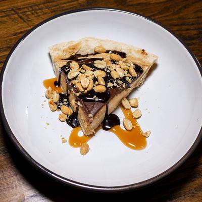 Peanut Butter Pretzel Pie