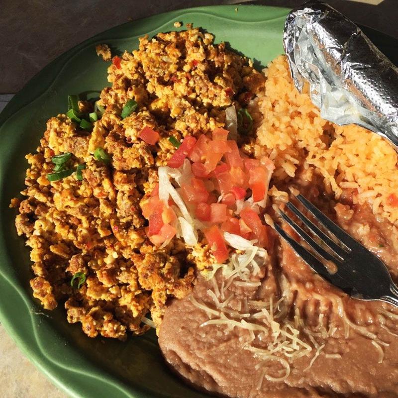 Chorizo con Huevos photo