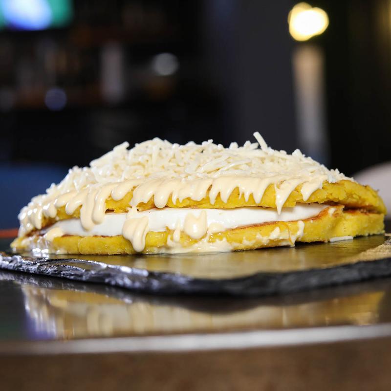 Cachapa con Queso de Mano photo