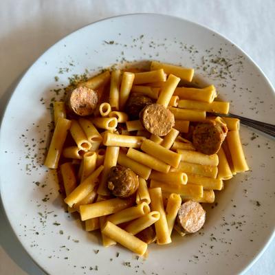 Pasta with sausages.