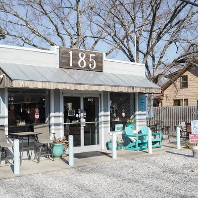 One-eight-five restaurant outside.