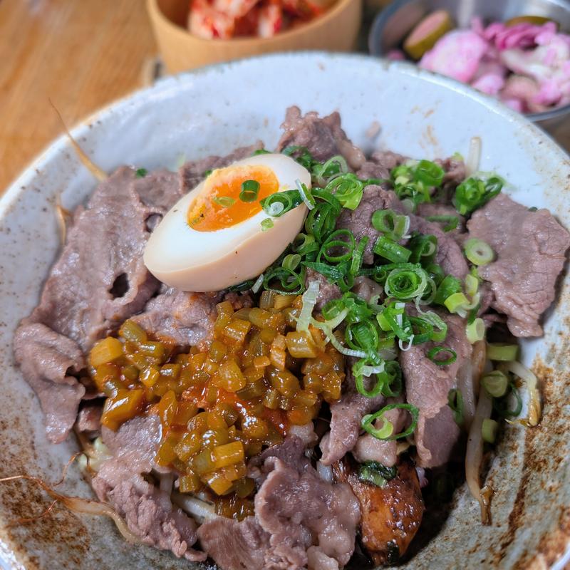 menu item 5 of 23, BRISKET DONBURI (Chadol Baegi)