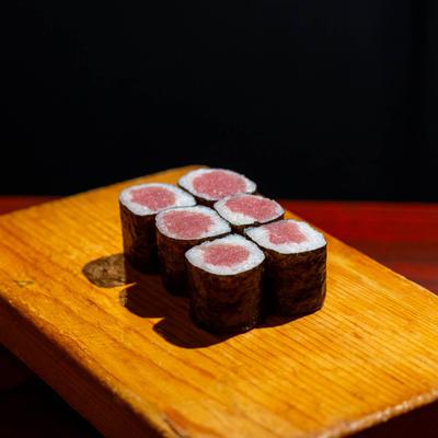 Tuna Roll.