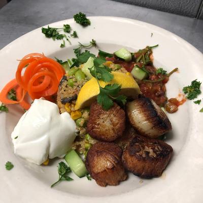 Risotto with Seared Scallops. Party in your mouth!.