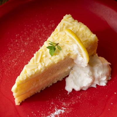 Limoncello mascarpone cake.