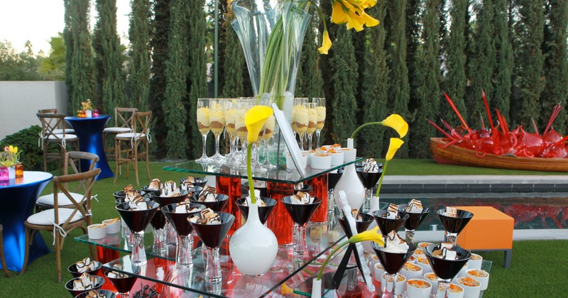 Exterior decorations and the garden