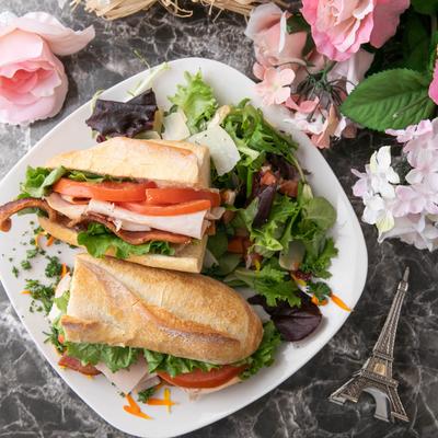 Turkey and bacon sandwich, with lettuce and tomato