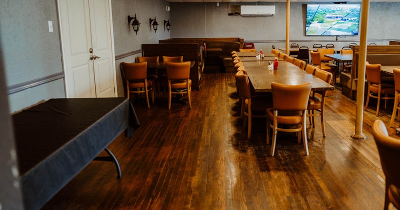 Interior, big dinning area, tables and chairs