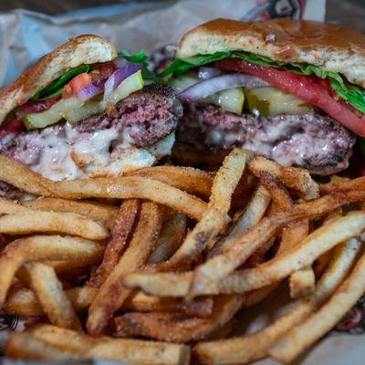 A closuep on the Juicy Lucy burger.