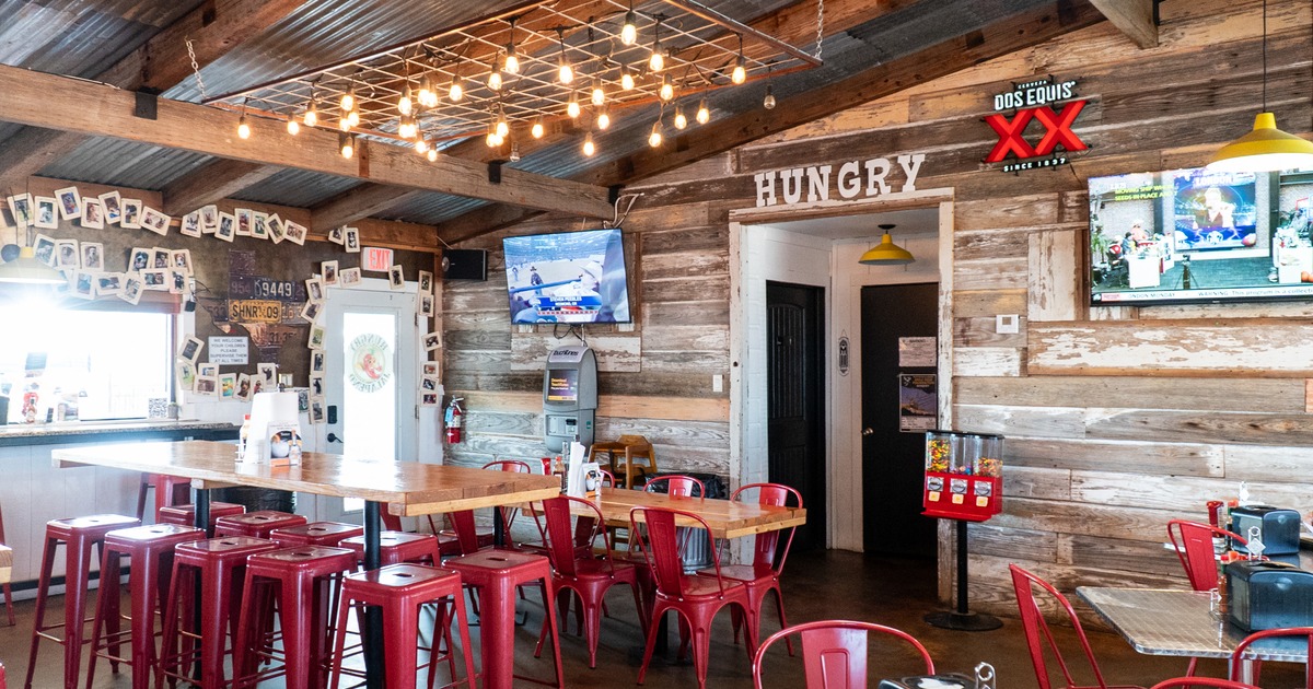 Interior, tables, chairs