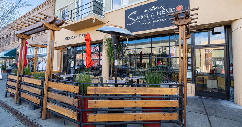 Exterior, patio with plants, tables and chairs