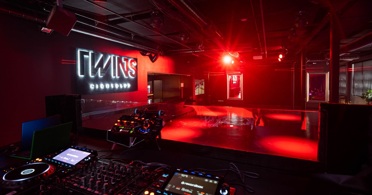 DJ music equipment