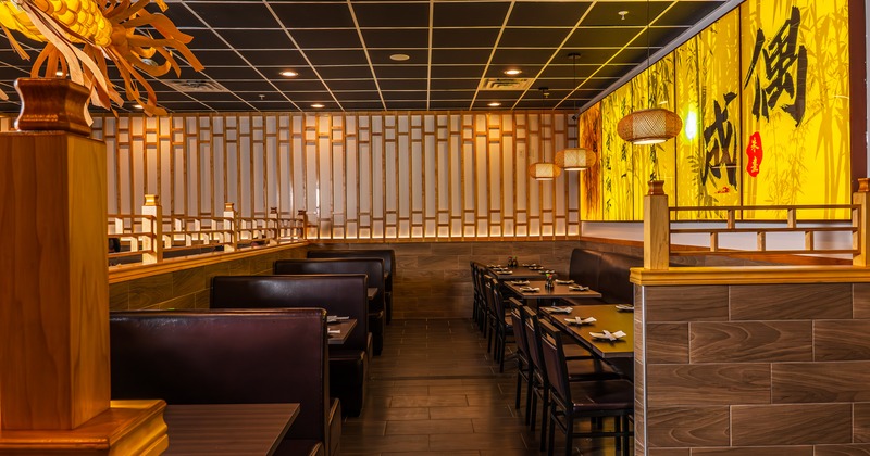 Diner area, booths, tables, chairs