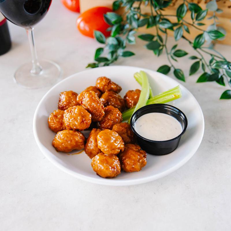 Buffalo, BBQ, Golden, Nashville Hot & Crust Signature photo