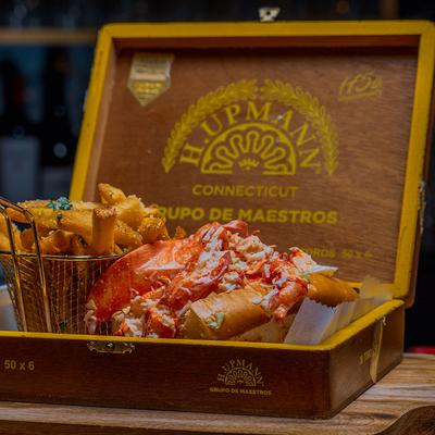 Lobster roll with Parmesan fries
