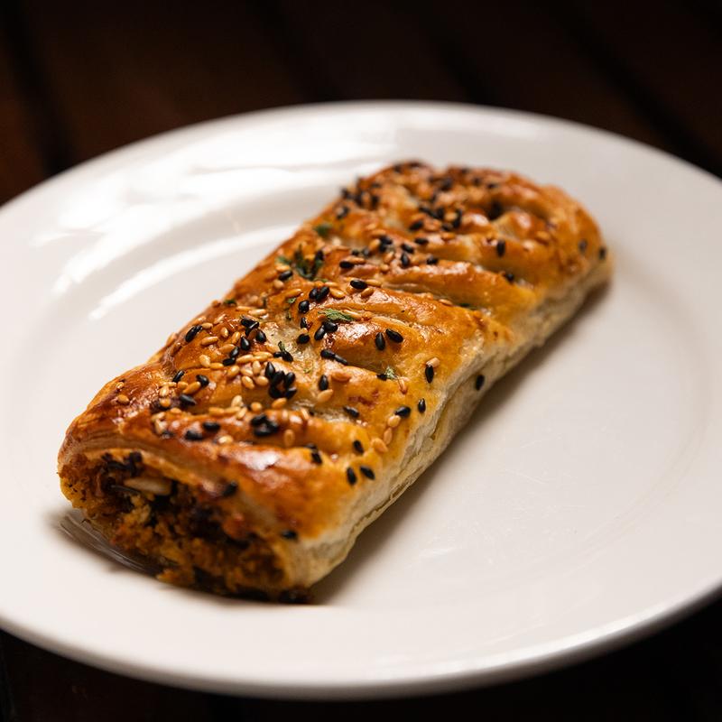 VEGGIE SAUSAGE ROLL photo