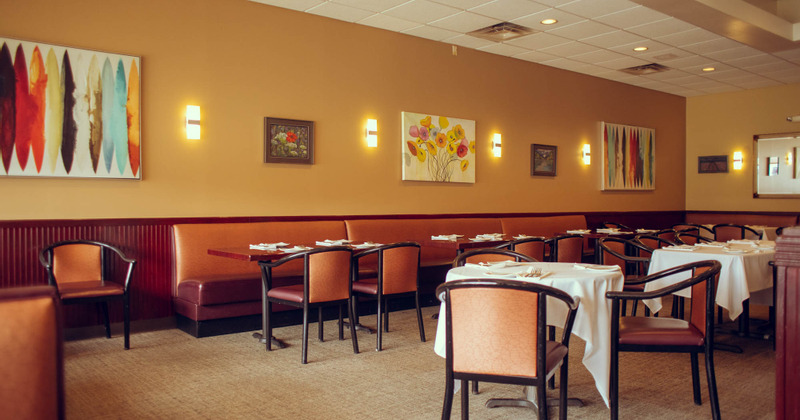 Interior, main seating area, cozy atmosphere