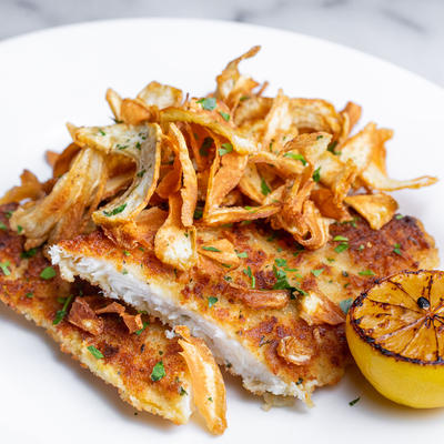 Breaded chicken with crispy artichoke