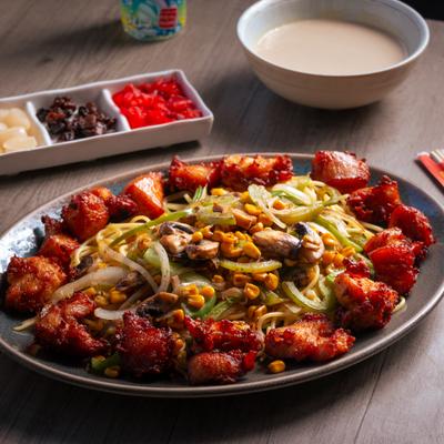 Chicken pasta platter.