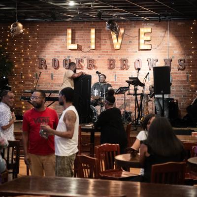 Interior, live music night.