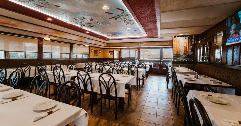 Inside, dining area, decoration