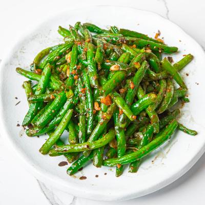 Sautéed Dry-Fried Green Been with Garlic.