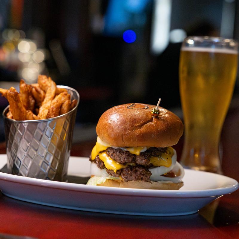 menu item 1 of 4, Cheeseburger