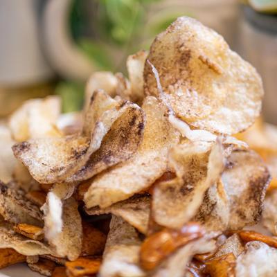 Truffle chips with cuttlefish and mochi crunch.