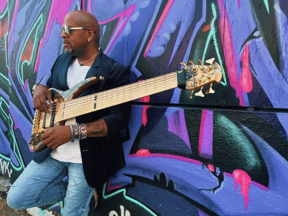E.Pruitt : The Contemporary Jazz Bass Innovator event photo