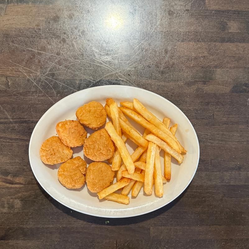 Chicken Nuggets Con Papas photo