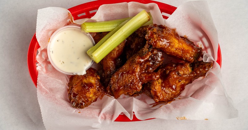 Served Chicken Wings with dip