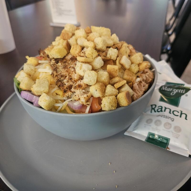 Grilled Salmon Salad photo