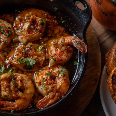 A closeup on the Garlic Shrimp, served.