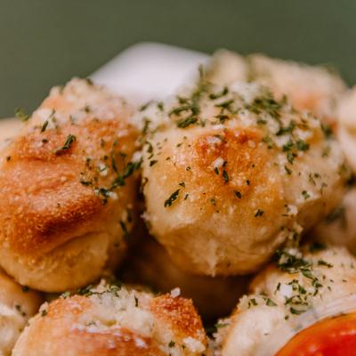 Garlic knots.