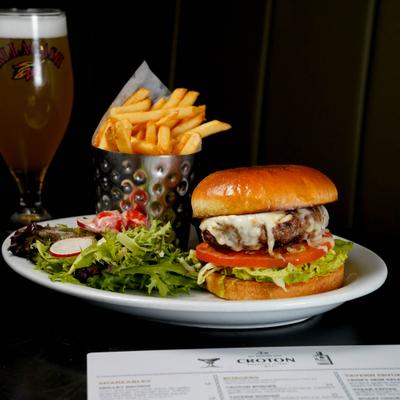 Cheeseburger and fries.
