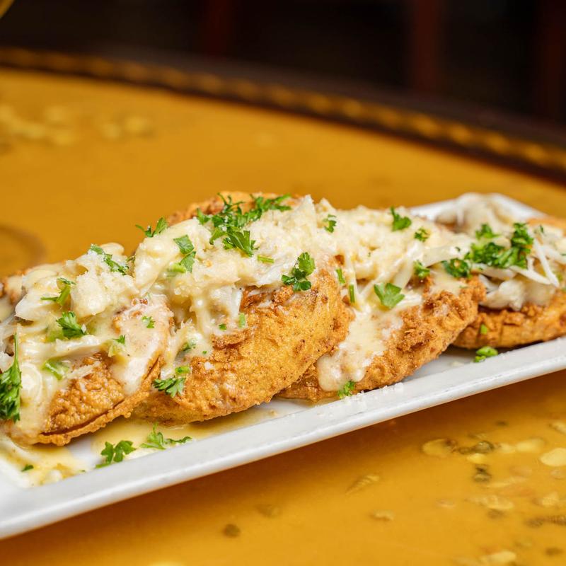 Fried Green Tomatoes with Sautéed Crabmeat and Hollandaise photo