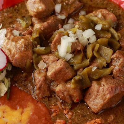 Grilled sliced meat and mixed vegetables